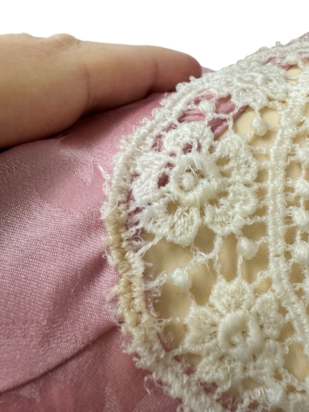 Vintage .Elegant Pink Lace-Detail Midi Dress - Picture 9 of 12